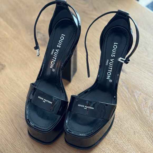 Louis Vuitton FAME PLATFORM SANDAM 9CM (AUTHENTIC) - Picture 1 of 3